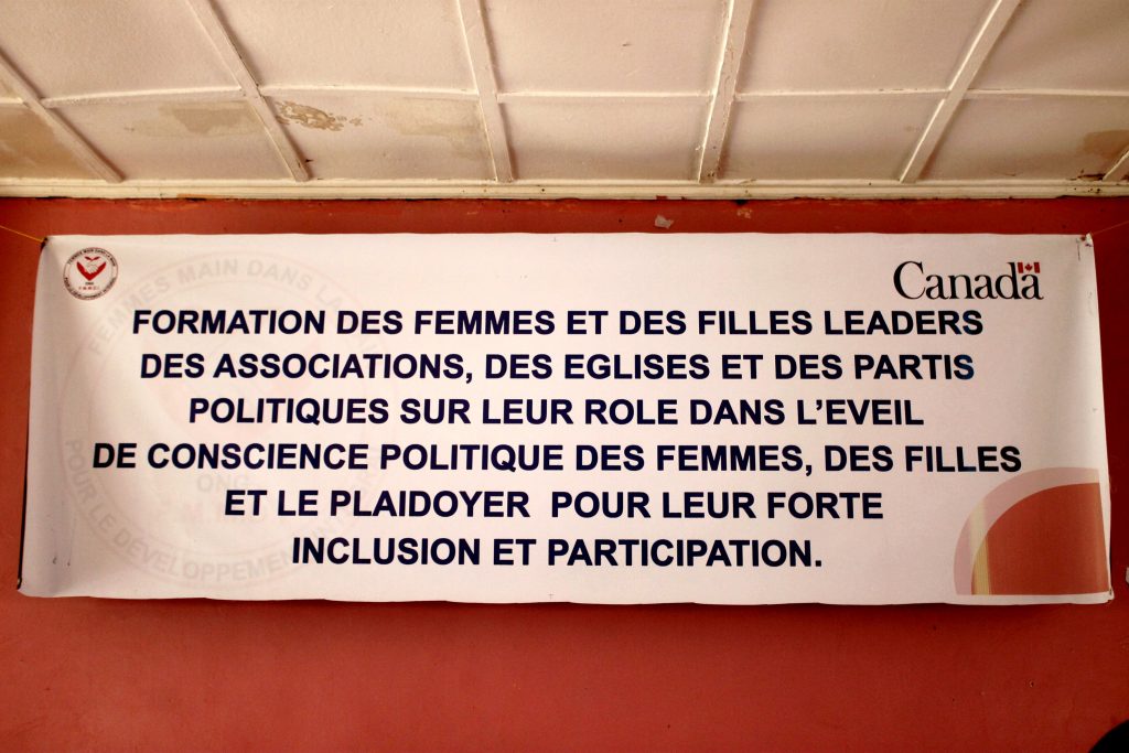 Les femmes leaders des Associations, des Églises et des Partis politiques sont formées sur leur rôle dans l&rsquo;éveil de conscience politique et Fmmdi-Ong mène le plaidoyer pour leur forte inclusion et participation.