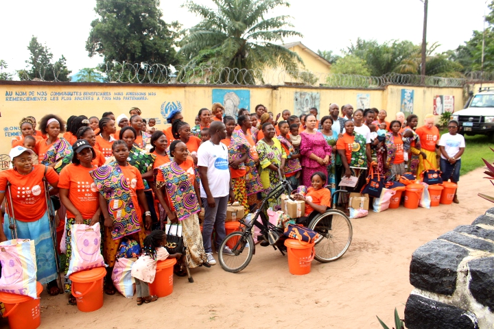 Nous avons assisté les femmes et filles victimes de la dernière pluie diluvienne qui a endeuillée la ville de Kananga, au Chef-lieu du Kasaï Central, mardi 09 janvier 2024 en vivres et non vivres
