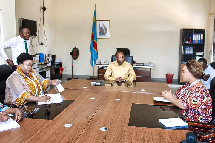 Kasaï Central: le Président de l’Assemblée provinciale a reçu en audience une délégation mixte UNFPA-FMMDI pour échanger sur les droits de femmes et jeunes filles.