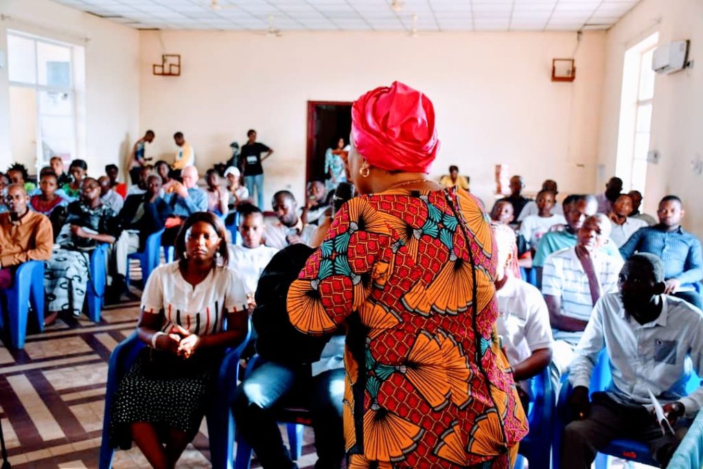 Kasaï Central : Les participantes à la septième édition du forum national des ministres et chefs de divisions provinciaux du genre et deuxième édition du forum national des OFSC rendent compte des assises de Matadi