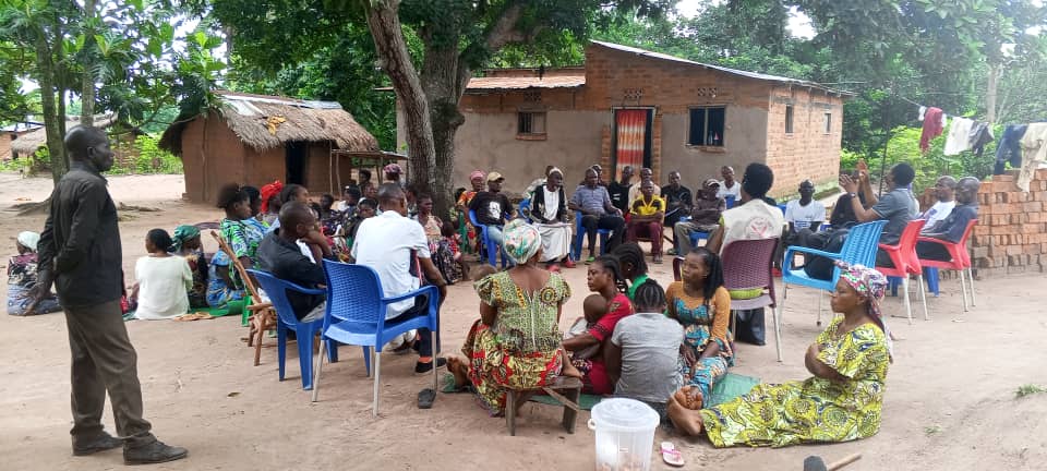 Kasai Central : appuyée par le HCR, l&rsquo;ONG FMMDI met en place des sessions de discussion sur l’approche EMAP à Nkonko 