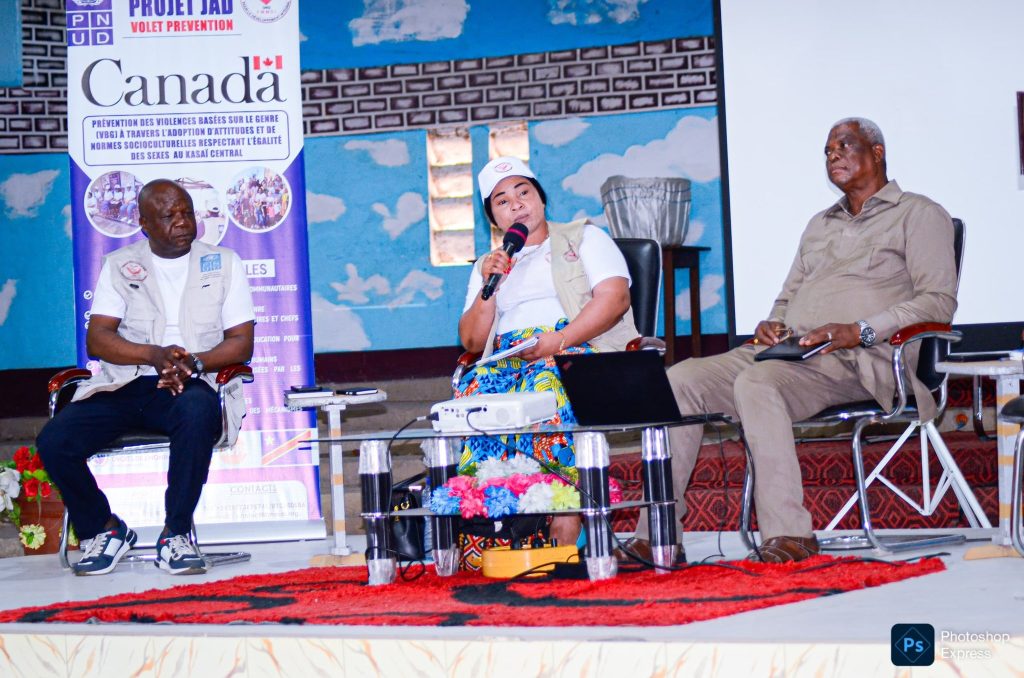 Kananga : FMMDI-ONG dote 27 clubs genre des moyens nécessaires pour sensibiliser aux normes socioculturelles favorisant l’égalité des sexes